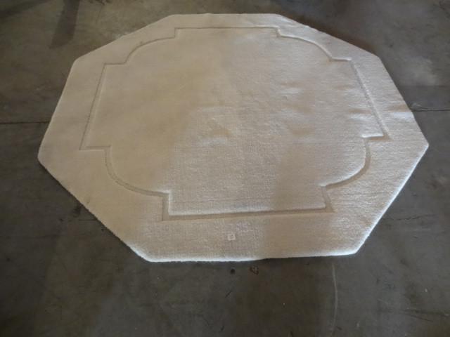 lot 54 image: 72" area rug. JcPenney home. 1...