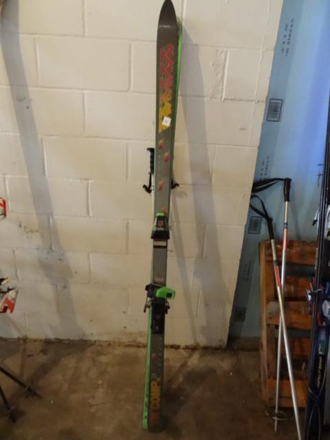 lot 61 image: Tri axial TR comp 7.8 downhill skis...