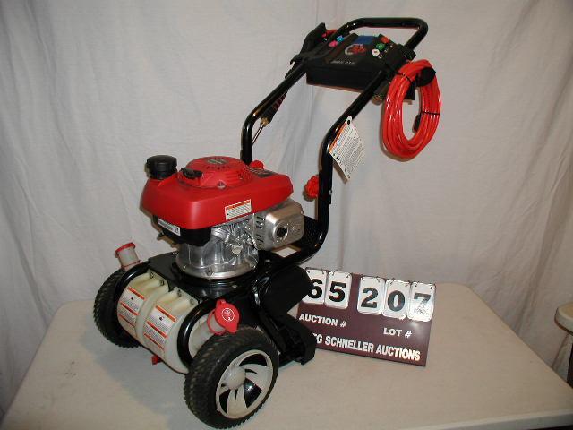 XP Pressure washer, 2600 psi, Honda...