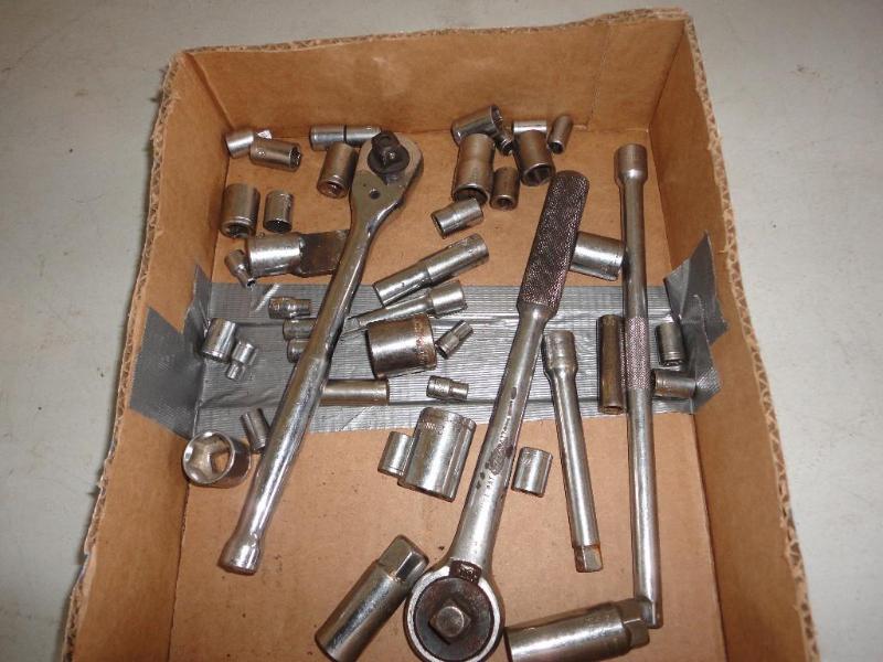 lot 25 image: Lot of sockets, ratchets, and exten...