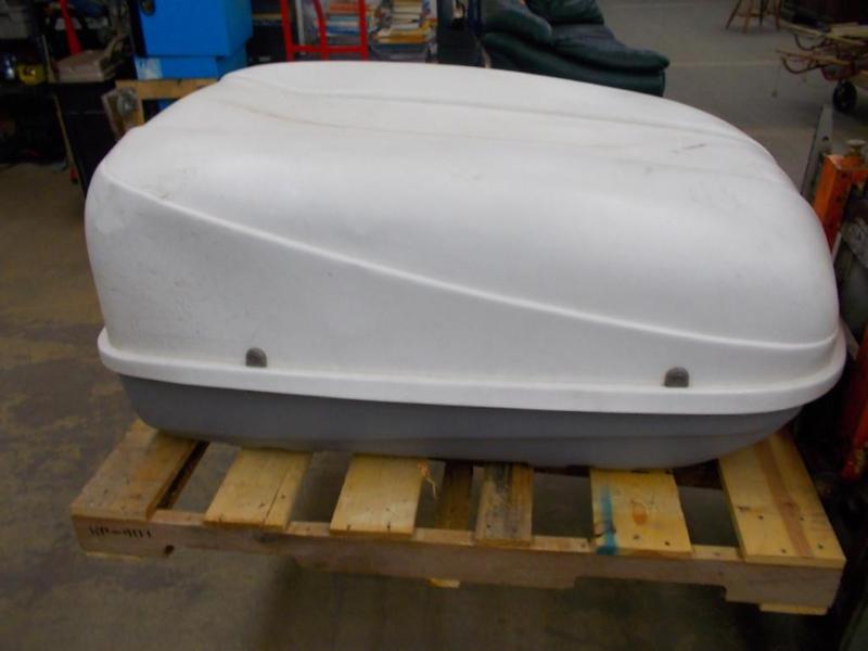 lot 28 image: Sears Cargo car top carrier. &...