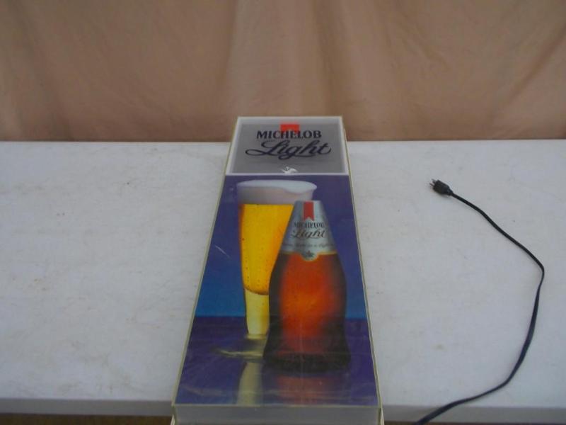 lot 30 image: Michelob Light, electric beer sign....