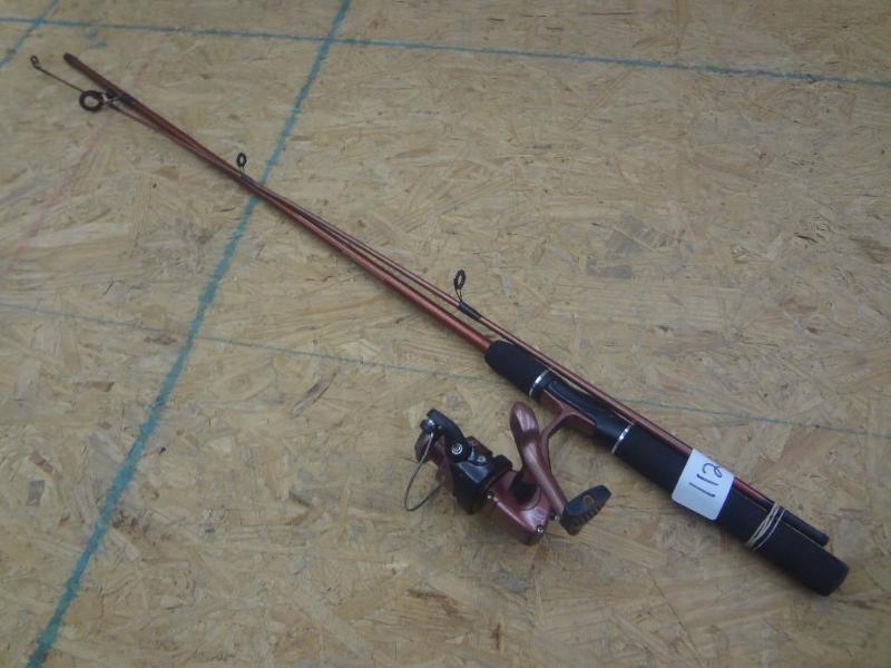 South Bend Spinning Reel With 2-Pie...