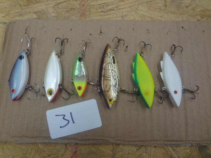 (6) Crankbait Lures...