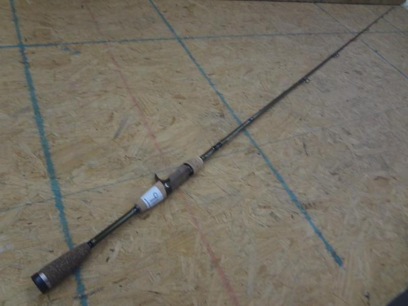 Like New Fenwick Elite Tech Smallmo...