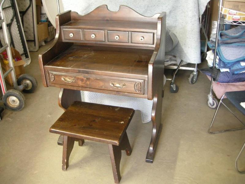 lot 118 image: Pine writing desk with matching sto...
