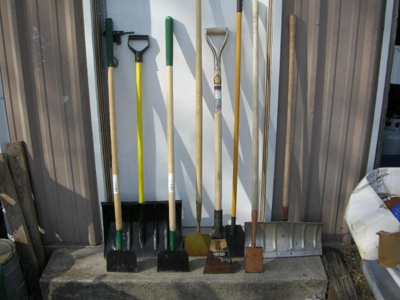 lot 125 image: Snow shovels, chippers, scrapers...