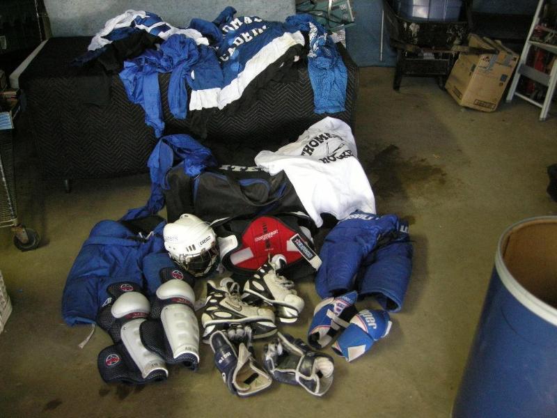 lot 31 image: Large group of hockey gear in ITech...