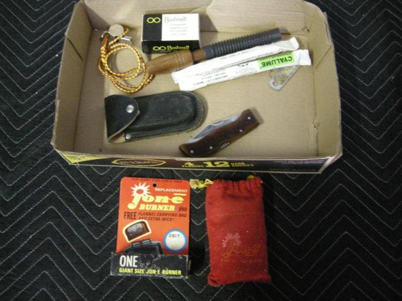 lot 36 image: Outdoorhunting items including Jon...