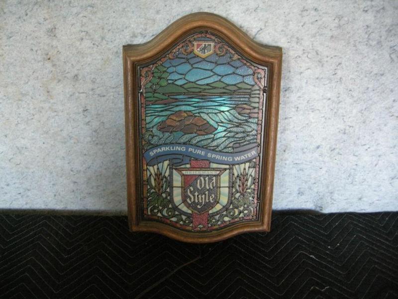 lot 38 image: Vintage Heilemans&nbspOld Style l...