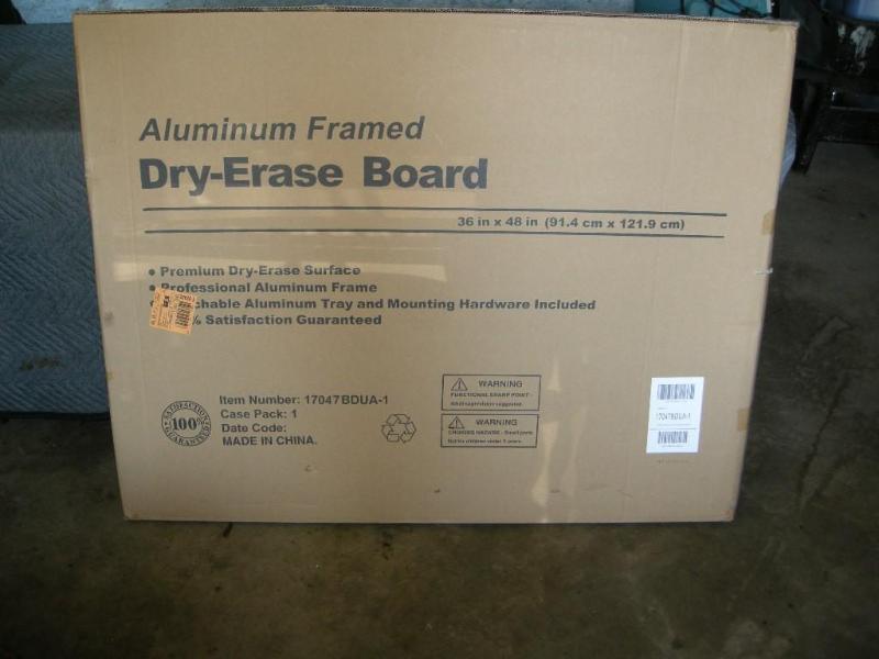 lot 49 image: Dry erase board, like new in box. 3...