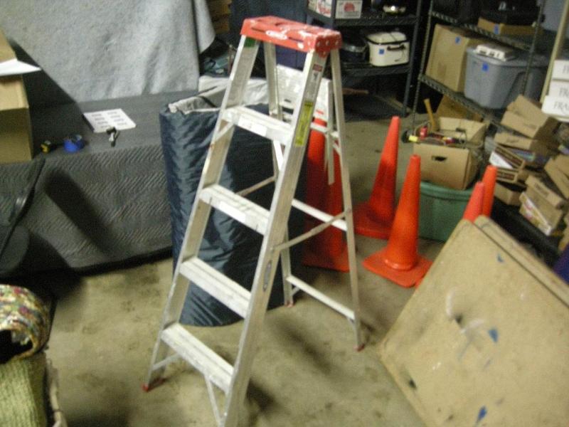 lot 66 image: Werner 355 5ft&nbspaluminum step l...