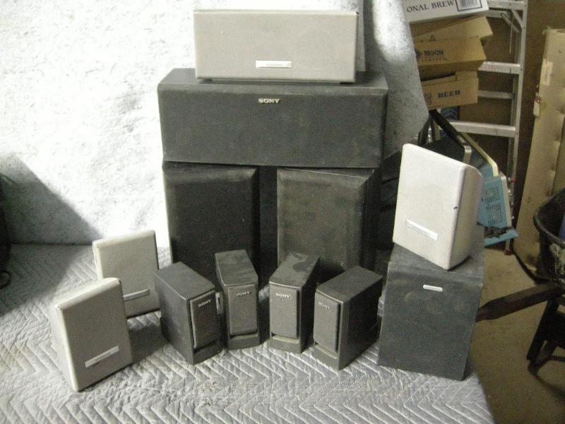 lot 70 image: Variety of speakers. Sony, Creative...