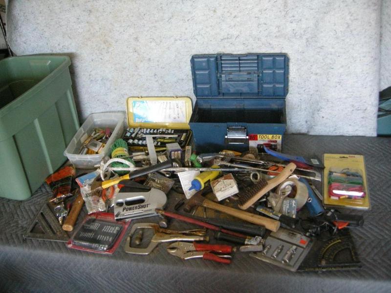 lot 81 image: Storage tote full of tools&nbspinc...