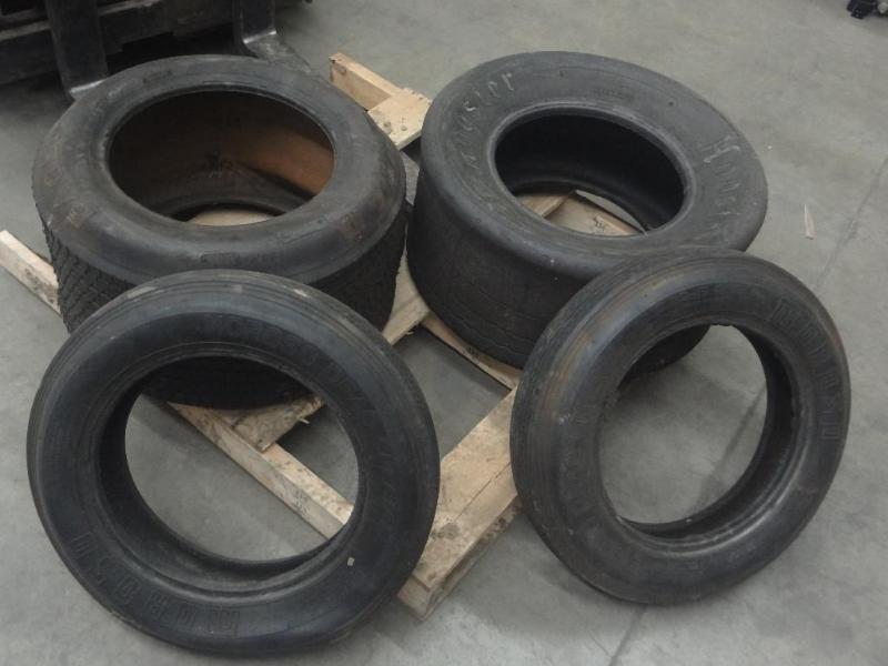 (4) Used Racing Tires (2) Moroso D...