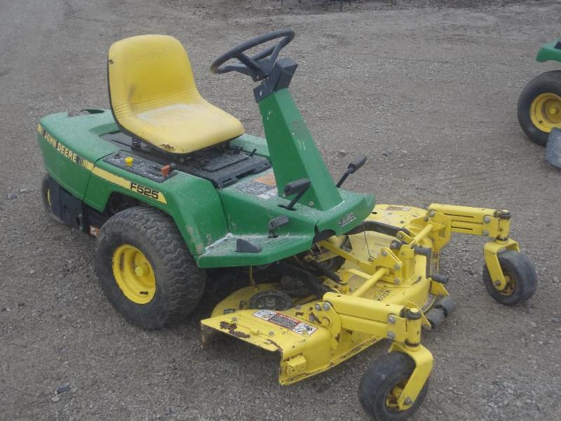 John Deere F525 Hydro-Drive Lawn Mo...