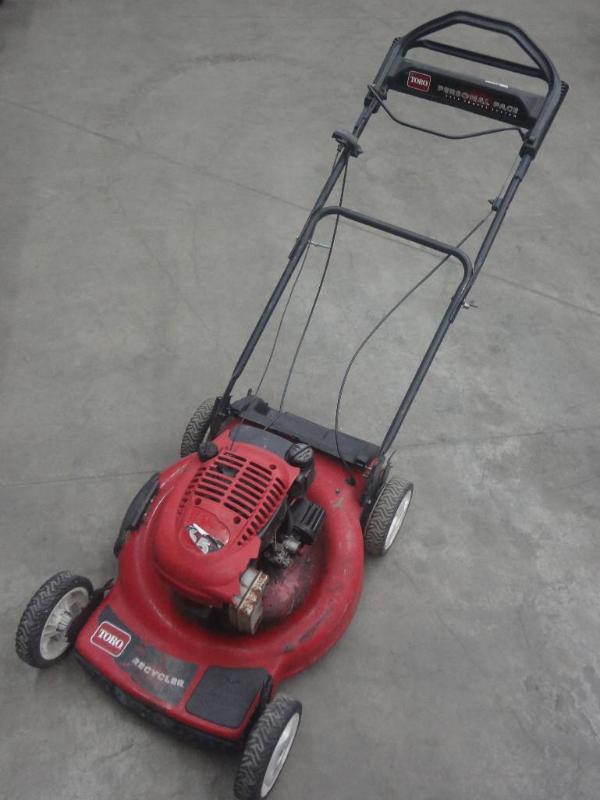 Toro Personal Pace 6.5HP 21&quot M...