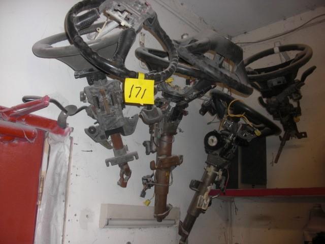 4 Steering columns and 2 steering w...