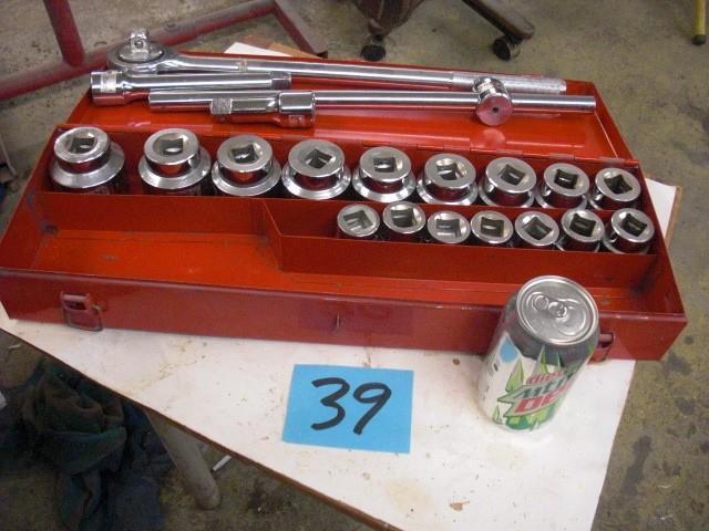 PITTSBURGH Socket Set.. 19 - 50 Soc...