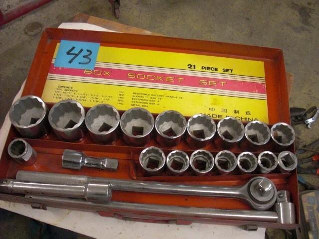 21 piece Socket set.. 78 - 2in Soc...