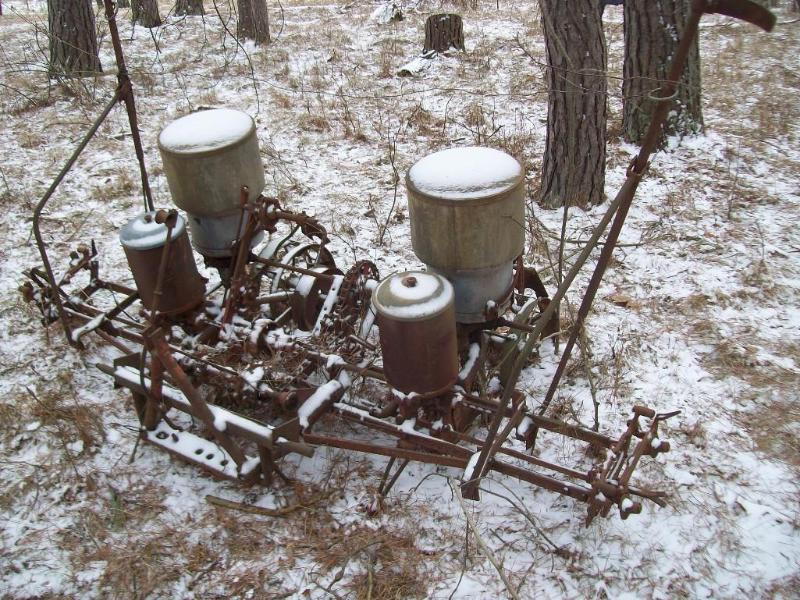 Old Farm PlanterSeeder -8ft&nbspw...