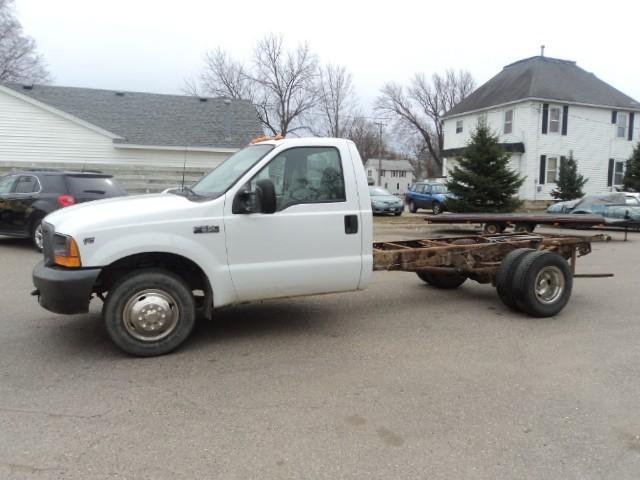Year 2000 Make Ford Model F350 V...