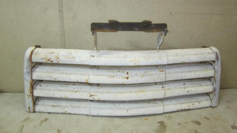 53 GMC Grill, rust free montana pie...