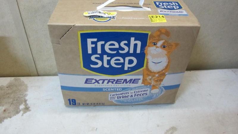 Fresh step cat litter...