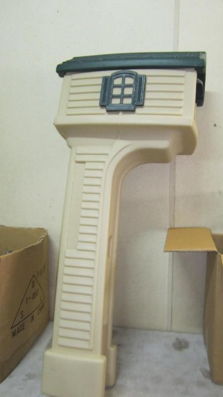 Step 2 plastic mailbox...
