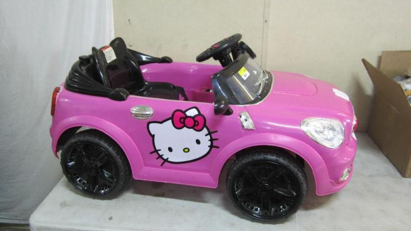 Hello Kitty car, no charger...