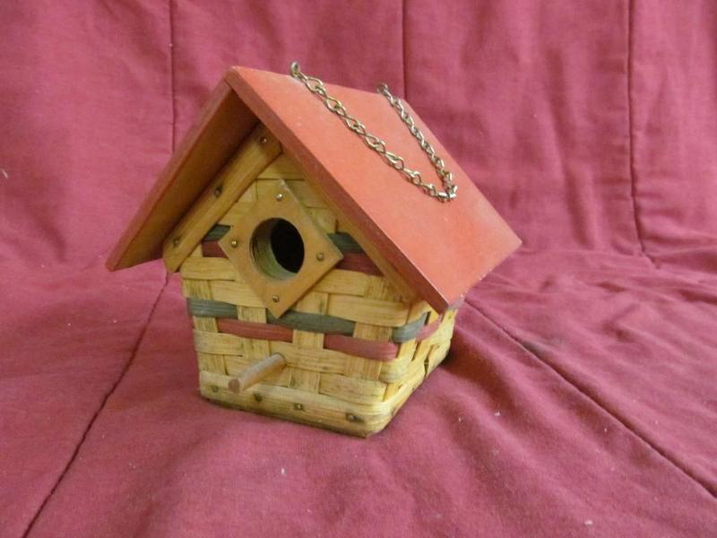 lot 167 image: Amish Handmade Bird House 5 12&quo...