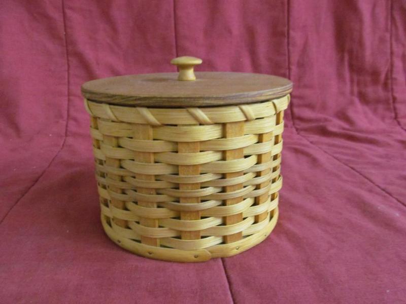 lot 169 image: Amish Hand Made Cookie Jar...