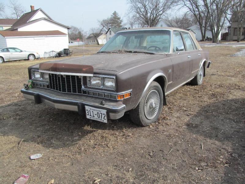 lot 2 image: Year 1983 Make Dodge Model Diplo...