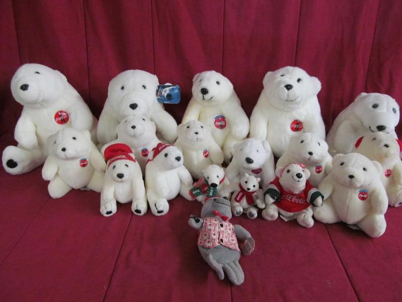 lot 208 image: 18 Coca Cola Bears From 3 12"...
