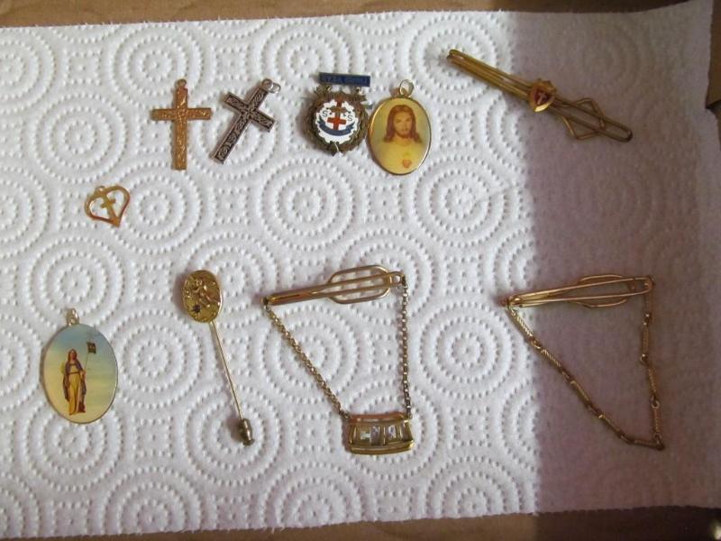 lot 228 image: Jewelry, Necklace Crosses, Tie Clip...