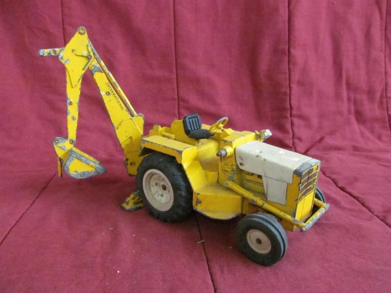 lot 241 image: National Backhoe 15" Metal...