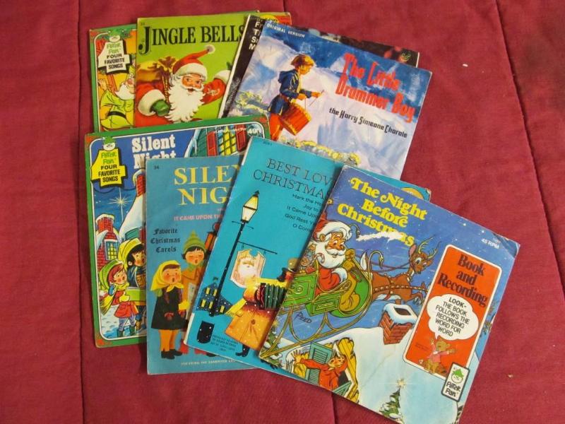 lot 85 image: 8 Childrens Christmas 45 rpm recor...