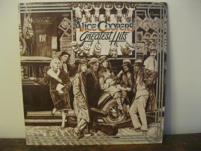 lot 104 image: Alice Cooper Greatest Hits Record G...