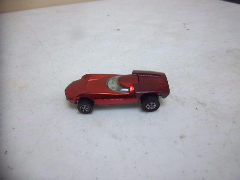 lot 14 image: Vintage 1960s Hot Wheels Red Line ...
