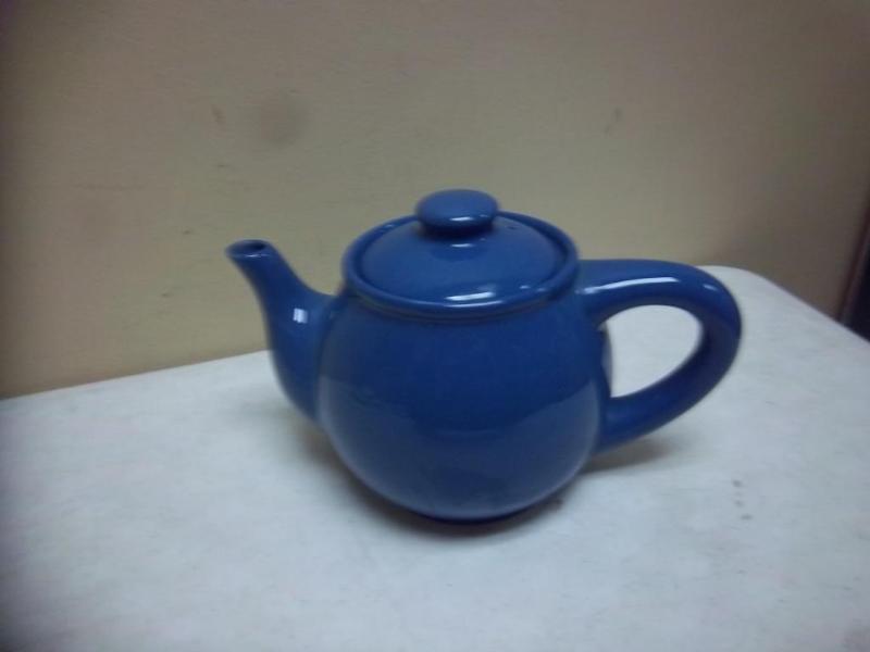 lot 44 image: Blue Teapot...