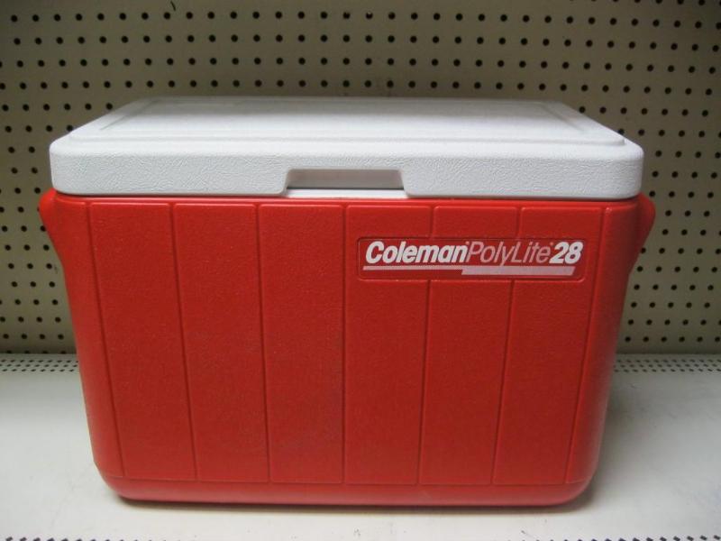 lot 51 image: Coleman 28 Cooler Medium Size...