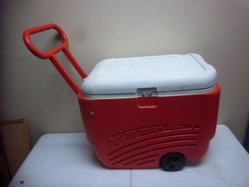 lot 53 image: Polar Roller Cooler Has Some Wear -...