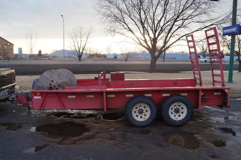 lot 2 image: Ditch Witch Trailer 1977 VIN 0277 ...