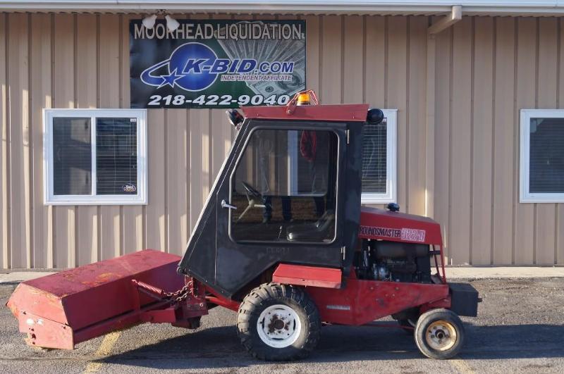 lot 5 image: Toro Ground Master Sweeper Diesel e...