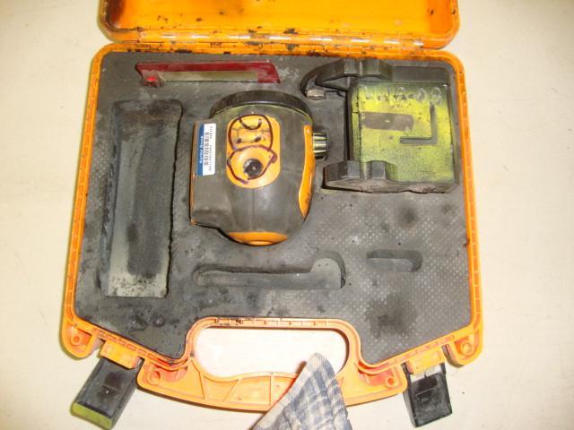 lot 107 image: AccuLine Pro 40-6680 5-way Laser Le...