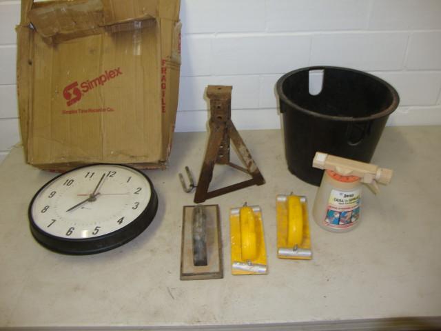 lot 116 image: Lot of Miscellaneous, wall clock, s...
