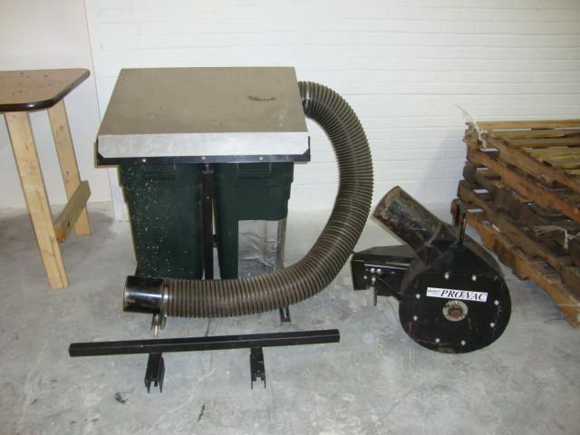lot 24 image: Protero Pro Vac Belt-Driven Leaf Va...