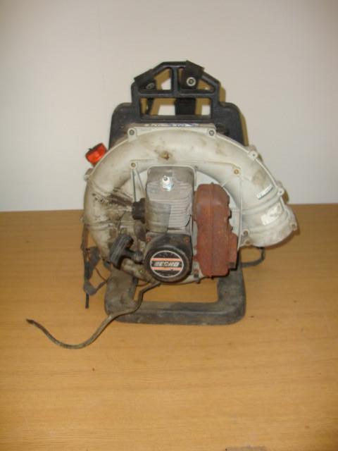 lot 55 image: Echo PB-603 Backpack Leaf Blower, g...