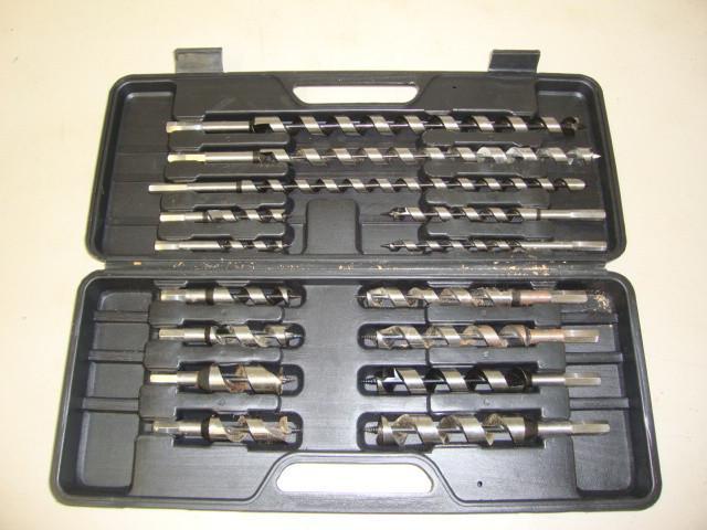 lot 77 image: Auger Bit Set, 38in & 716in d...