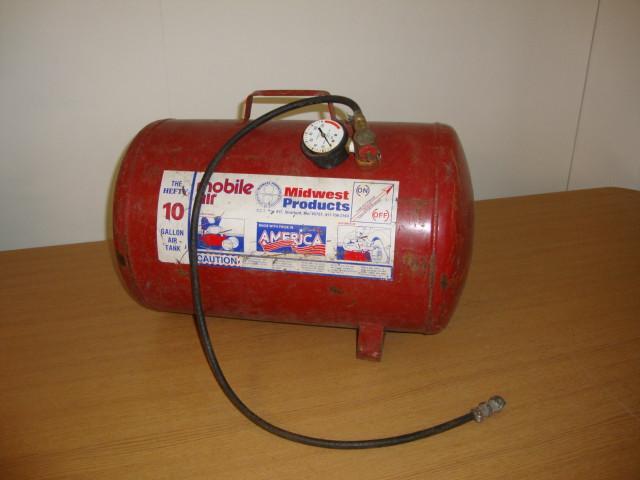 lot 96 image: 10 Gallon Air Tank with Tire Nozzle...